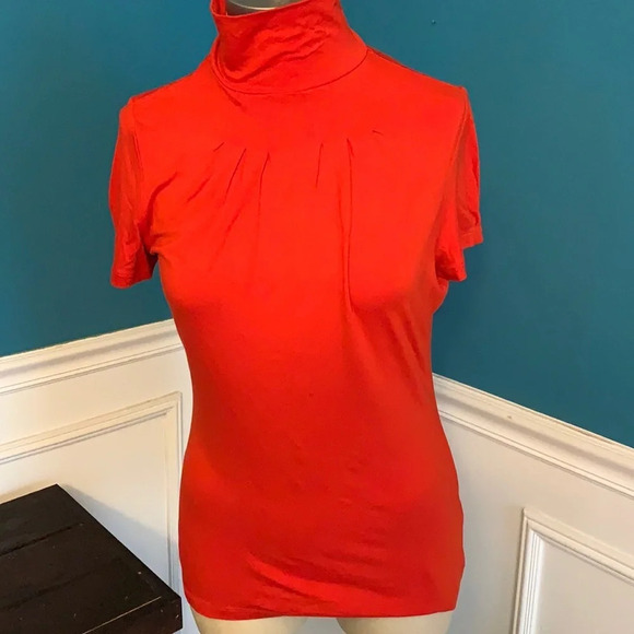 Women’s The Limited Orange short sleeve turtleneck Small - Picture 1 of 2